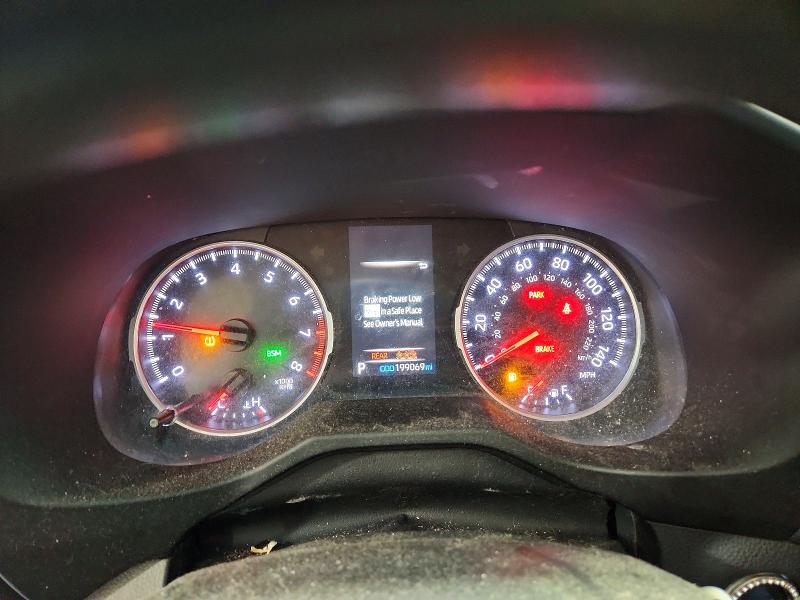 2021 Toyota Rav4 მანქანა იყიდება აუქციონზე, vin: 2T3P1RFV4MW223386, აუქციონის ნომერი: 69696386