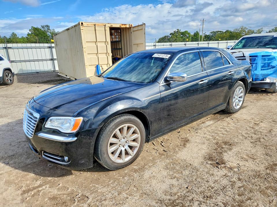 71451376 :رقم المزاد ، 2C3CCAET5DH585144 vin ، 2013 Chrysler 300c مزاد بيع