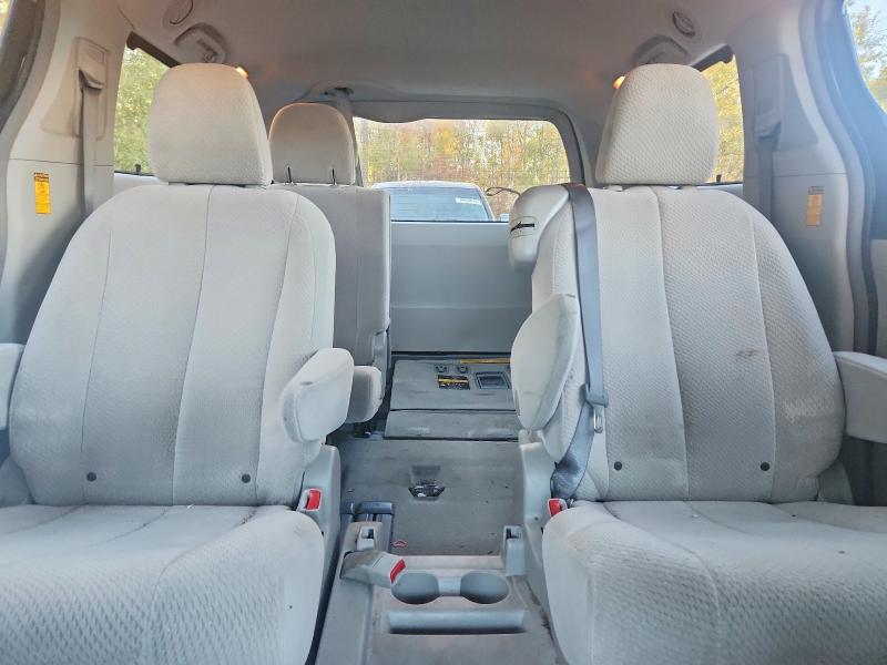Продажа на аукционе авто 2014 Toyota Sienna, vin: 5TDKK3DC3ES435530, номер лота: 70226396