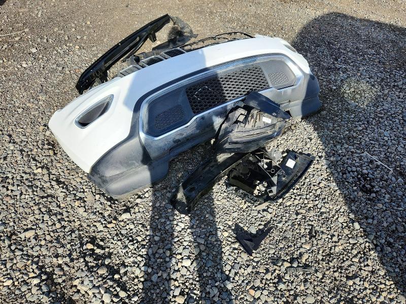 2018 Jeep Grand Cherokee მანქანა იყიდება აუქციონზე, vin: 1C4RJFBT4JC299099, აუქციონის ნომერი: 69975076