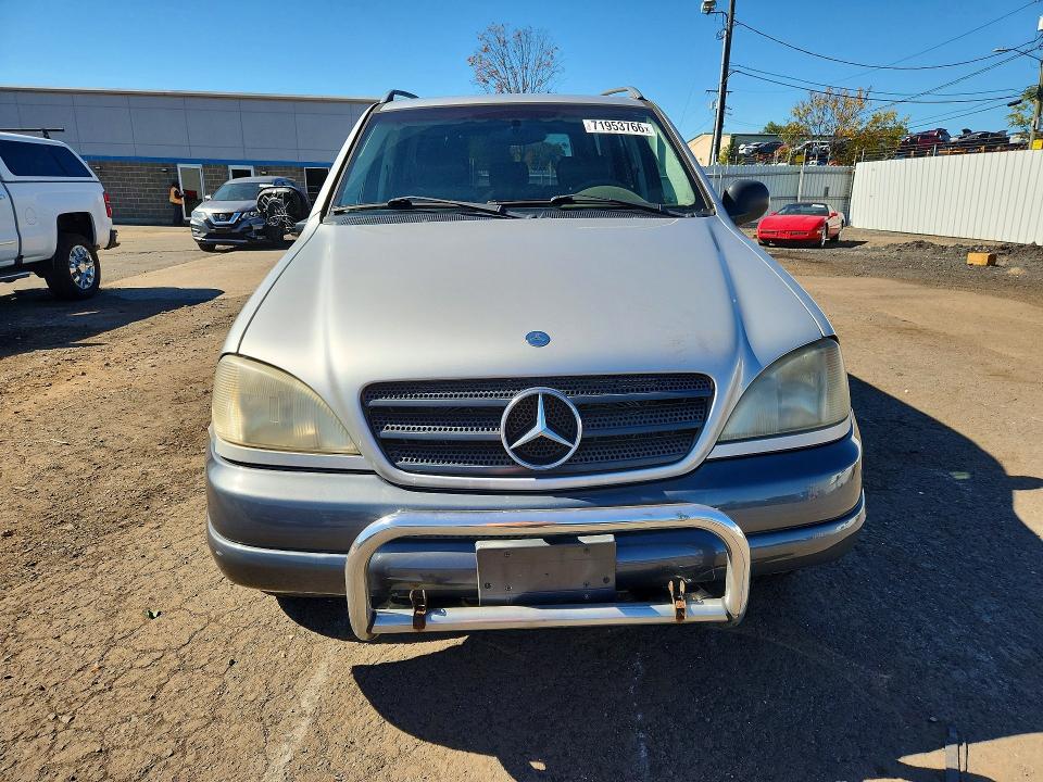1999 Mercedes-benz Ml მანქანა იყიდება აუქციონზე, vin: 4JGAB54E3XA117914, აუქციონის ნომერი: 71953766