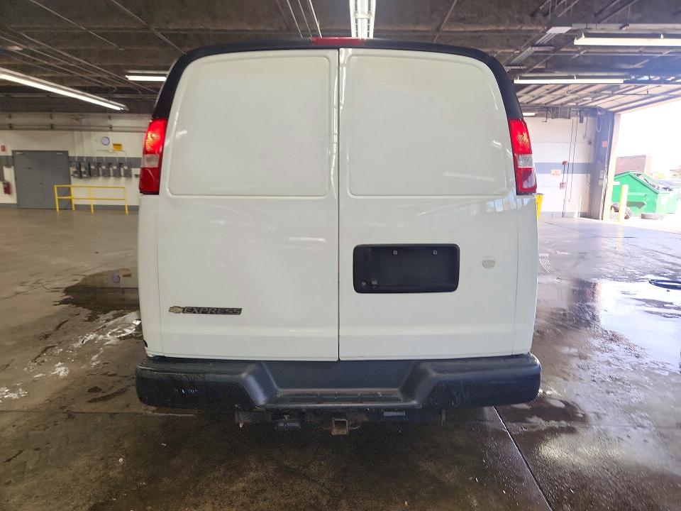 67905746 :رقم المزاد ، 1GCWGAFG0K1363010 vin ، 2019 Chevrolet Express G2500 مزاد بيع