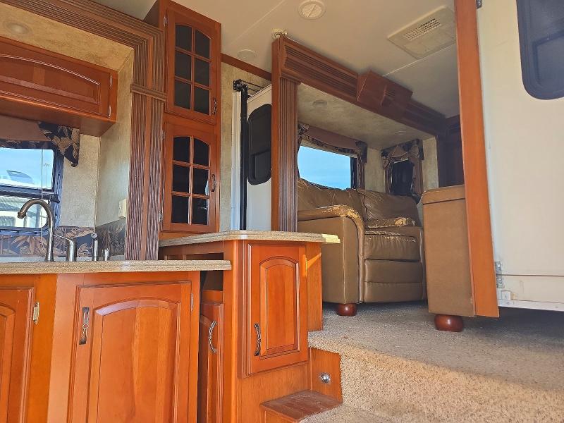 2012 Keystone Alpine 3010 Re მანქანა იყიდება აუქციონზე, vin: 4YDF3492XCE780848, აუქციონის ნომერი: 73690656