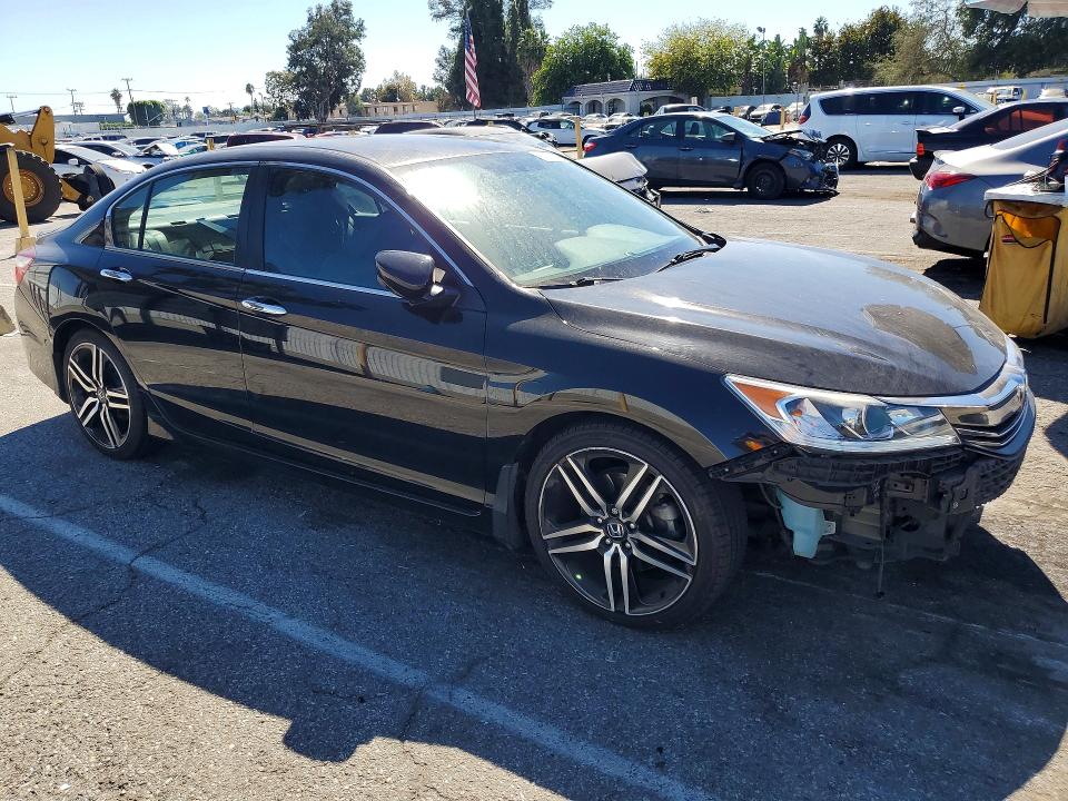 Продаж на аукціоні авто 2017 Honda Accord, vin: 1HGCR2F14HA068159, номер лоту: 71380366