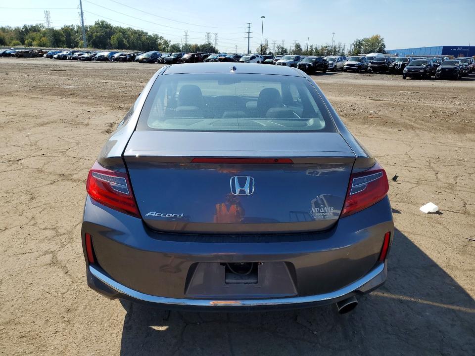71929546 :رقم المزاد ، 1HGCT1B8XHA005999 vin ، 2017 Honda Accord مزاد بيع