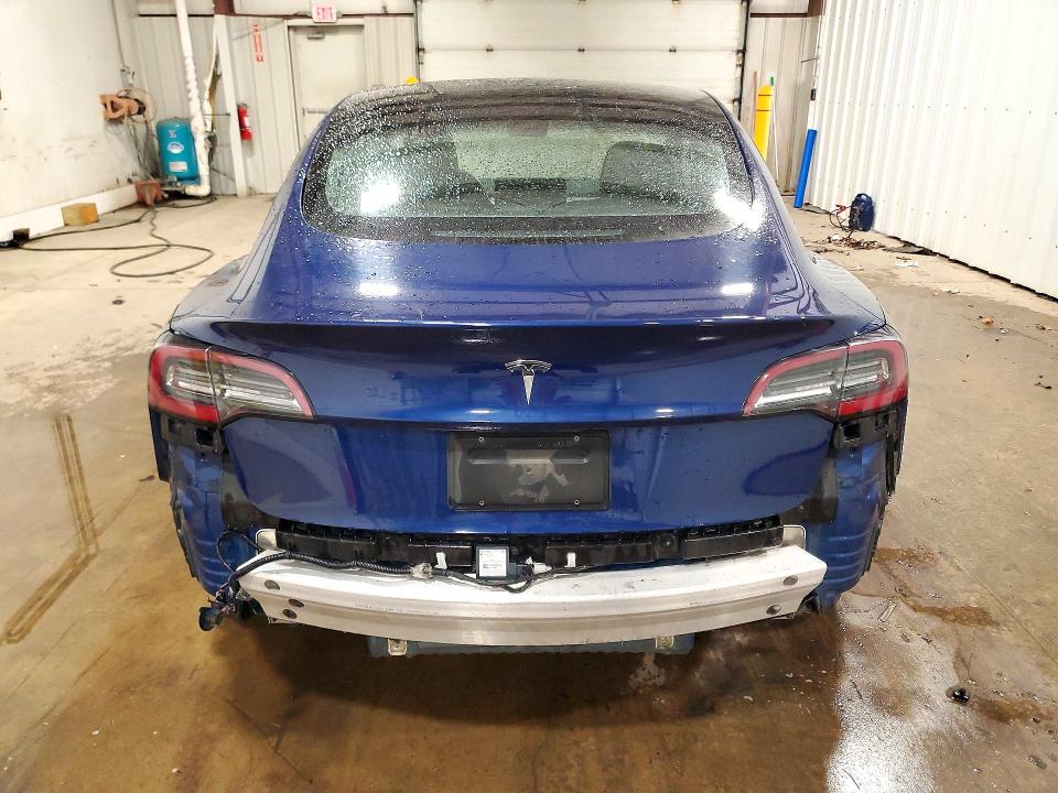 Продажа на аукционе авто 2022 Tesla Model 3, vin: 5YJ3E1EA3NF189645, номер лота: 72328376