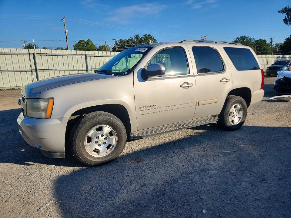72000556 :رقم المزاد ، 1GNFC13078R153282 vin ، 2008 Chevrolet Tahoe مزاد بيع