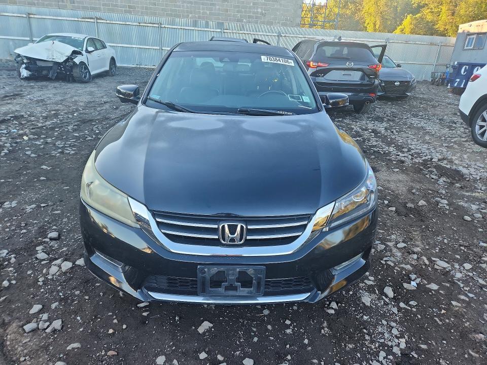 2013 Honda Accord მანქანა იყიდება აუქციონზე, vin: 1HGCR2F82DA114367, აუქციონის ნომერი: 70384106
