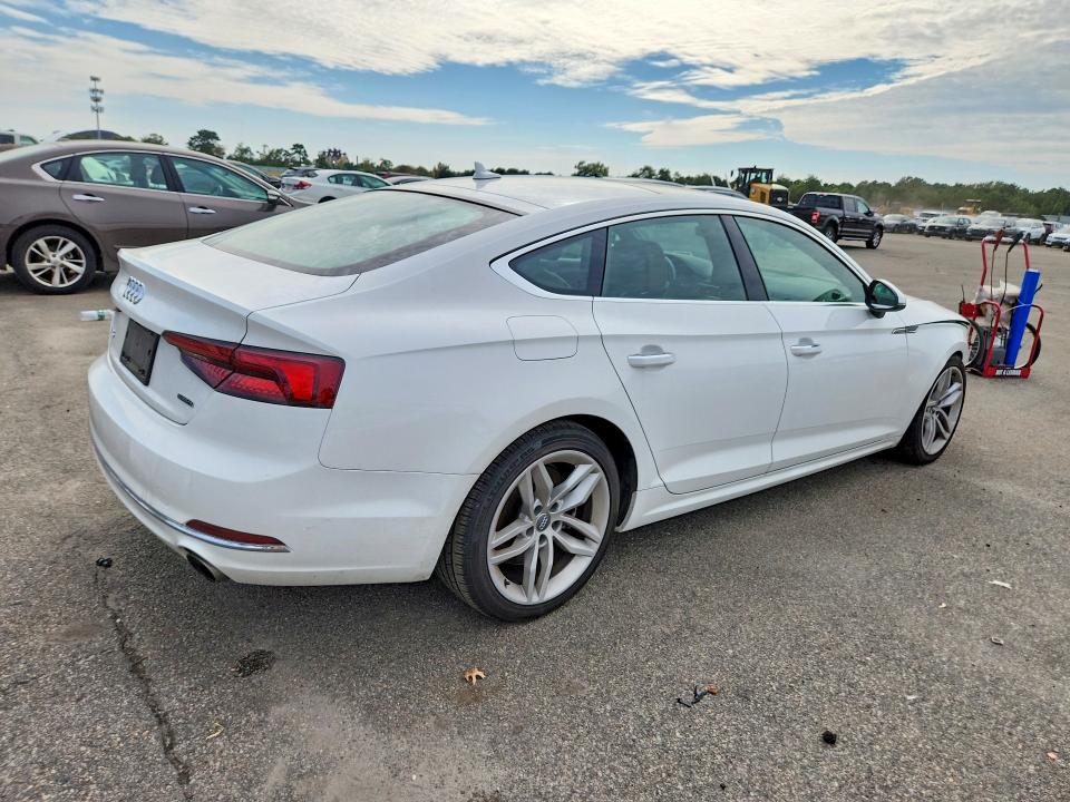 Продажа на аукционе авто 2019 Audi A5, vin: WAUANCF59KA077258, номер лота: 70418616