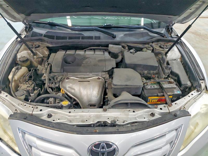 71422986 :رقم المزاد ، 4T1BF3EKXBU137974 vin ، 2011 Toyota Camry مزاد بيع