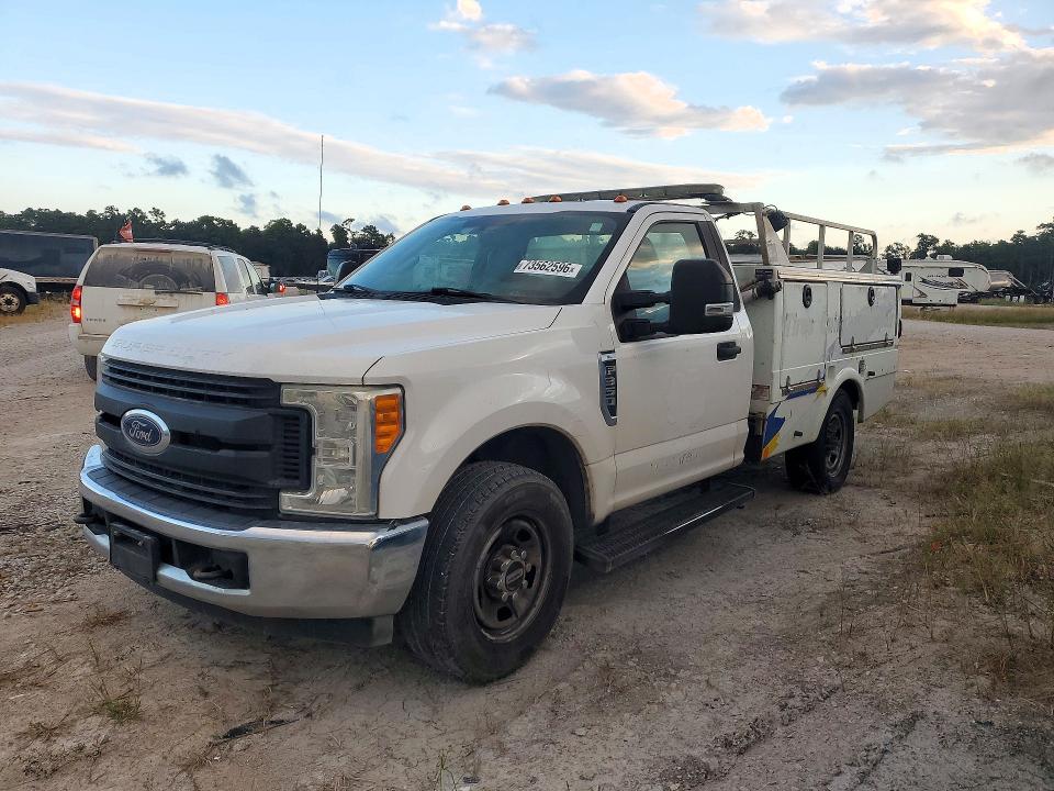 2017 Ford F350 მანქანა იყიდება აუქციონზე, vin: 1FDRF3E68HEE58724, აუქციონის ნომერი: 73562596
