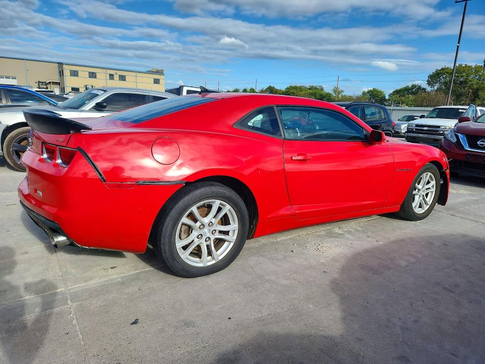 72683836 :رقم المزاد ، 2G1FD1E36F9273703 vin ، 2015 Chevrolet Camaro مزاد بيع