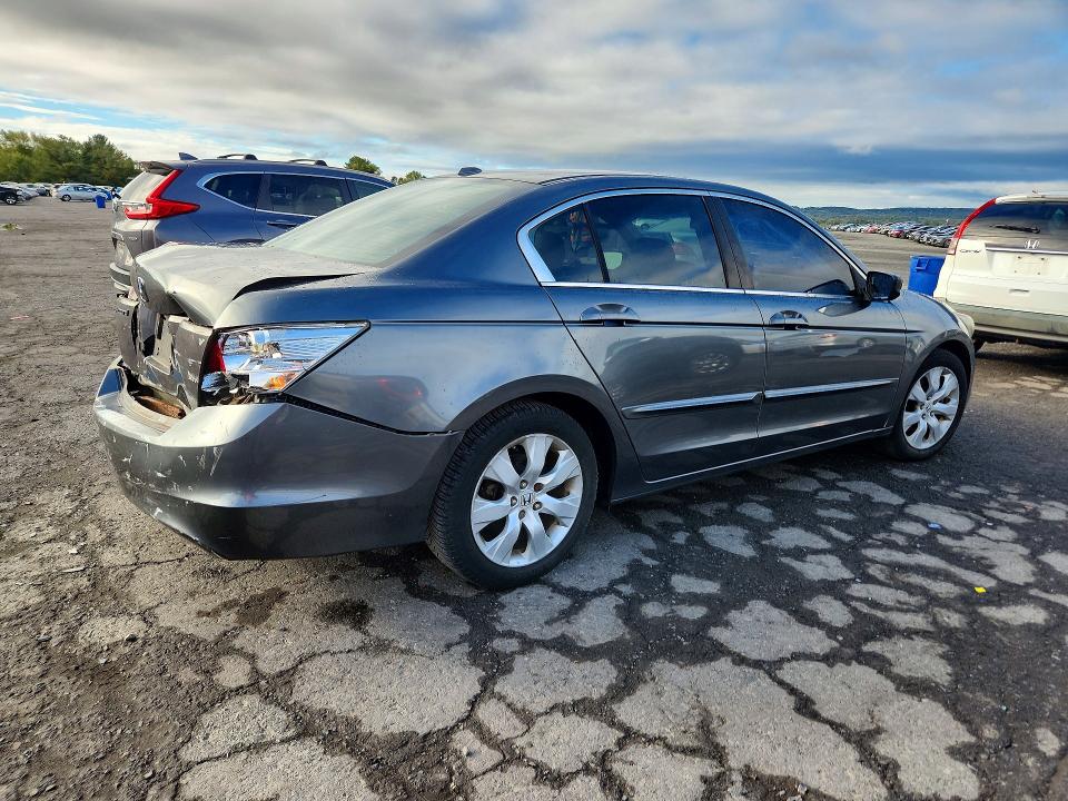 72688156 :رقم المزاد ، 1HGCP26828A018038 vin ، 2008 Honda Accord مزاد بيع
