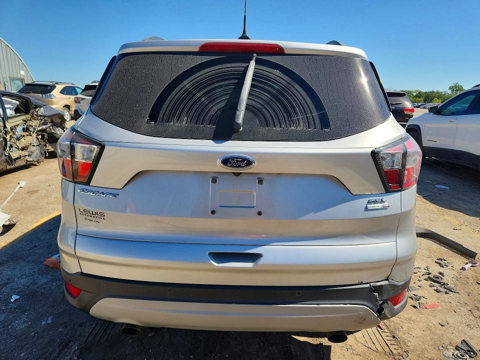 2018 Ford Escape მანქანა იყიდება აუქციონზე, vin: 1FMCU9HD1JUC70454, აუქციონის ნომერი: 68011156