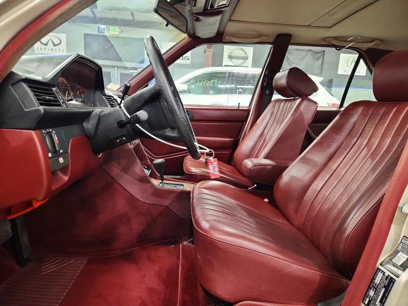 Продажа на аукционе авто 1989 Mercedes-benz 300, vin: WDBEA30D8KA949153, номер лота: 72154036