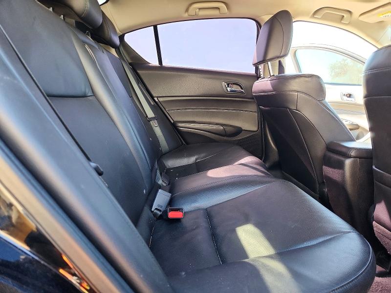 Auction sale of the 2013 Acura Ilx, vin: 19VDE3F78DE300366, lot number: 72709346