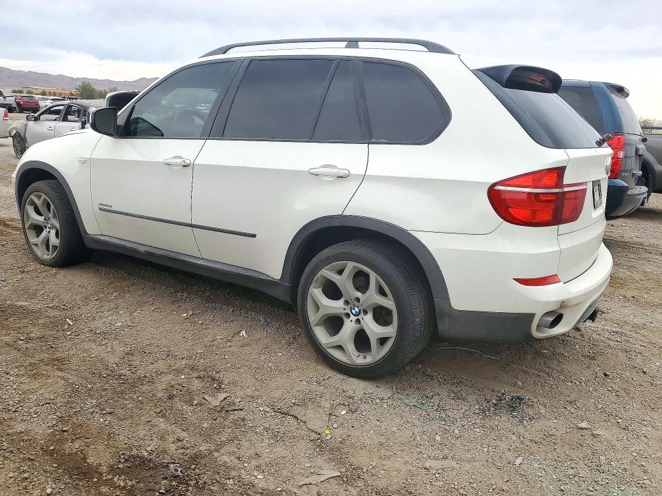 2011 Bmw X5 მანქანა იყიდება აუქციონზე, vin: 5UXZV4C56BL415864, აუქციონის ნომერი: 64856976