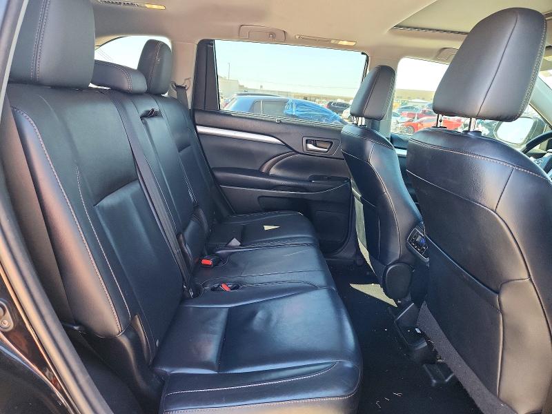 71844566 :رقم المزاد ، 5TDKKRFH0GS135751 vin ، 2016 Toyota Highlander مزاد بيع