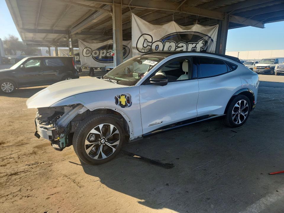 Продаж на аукціоні авто 2022 Ford Mustang Mach-e, vin: 3FMTK3R73NMA26875, номер лоту: 71798726