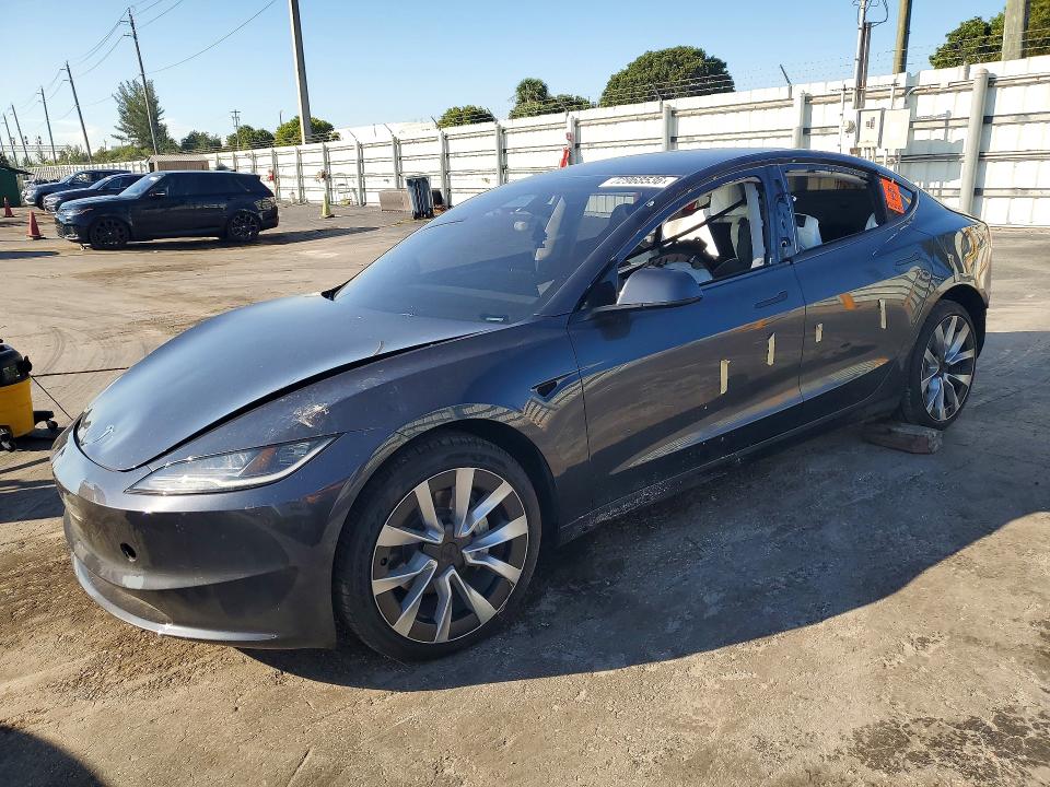 Продажа на аукционе авто 2025 Tesla Model 3, vin: 5YJ3E1EA9SF024730, номер лота: 72968536
