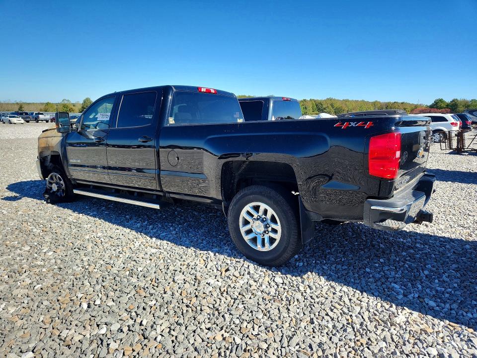 71952756 :رقم المزاد ، 1GC4KZCY0JF214003 vin ، 2018 Chevrolet Silverado مزاد بيع