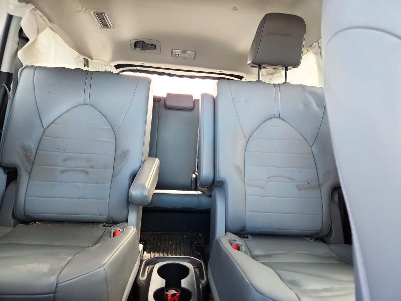 Продажа на аукционе авто 2023 Toyota Highlander Hybrid, vin: 5TDKBRCH5PS565408, номер лота: 72597186