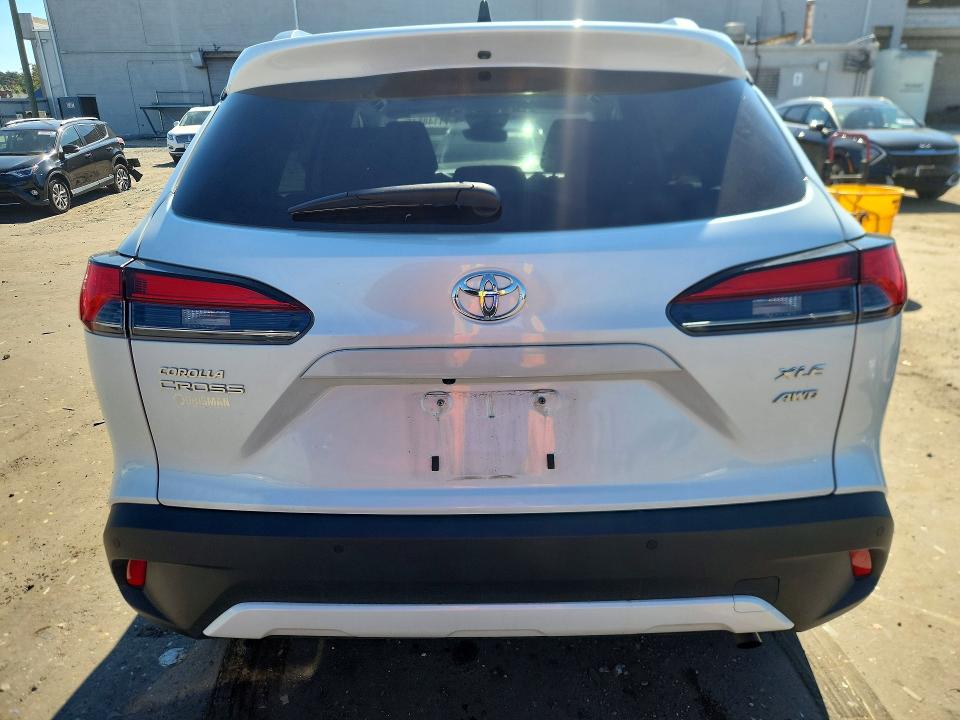 Продаж на аукціоні авто 2025 Toyota Corolla Cross, vin: 7MUDAABG9SV143176, номер лоту: 71148516