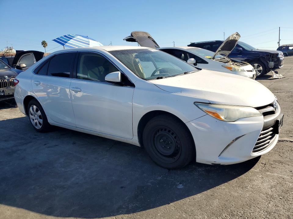 2015 Toyota Camry მანქანა იყიდება აუქციონზე, vin: 4T4BF1FK9FR443370, აუქციონის ნომერი: 71610536