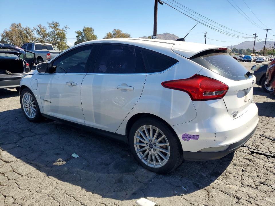 2017 Ford Focus მანქანა იყიდება აუქციონზე, vin: 1FADP3R4XHL325341, აუქციონის ნომერი: 68143906