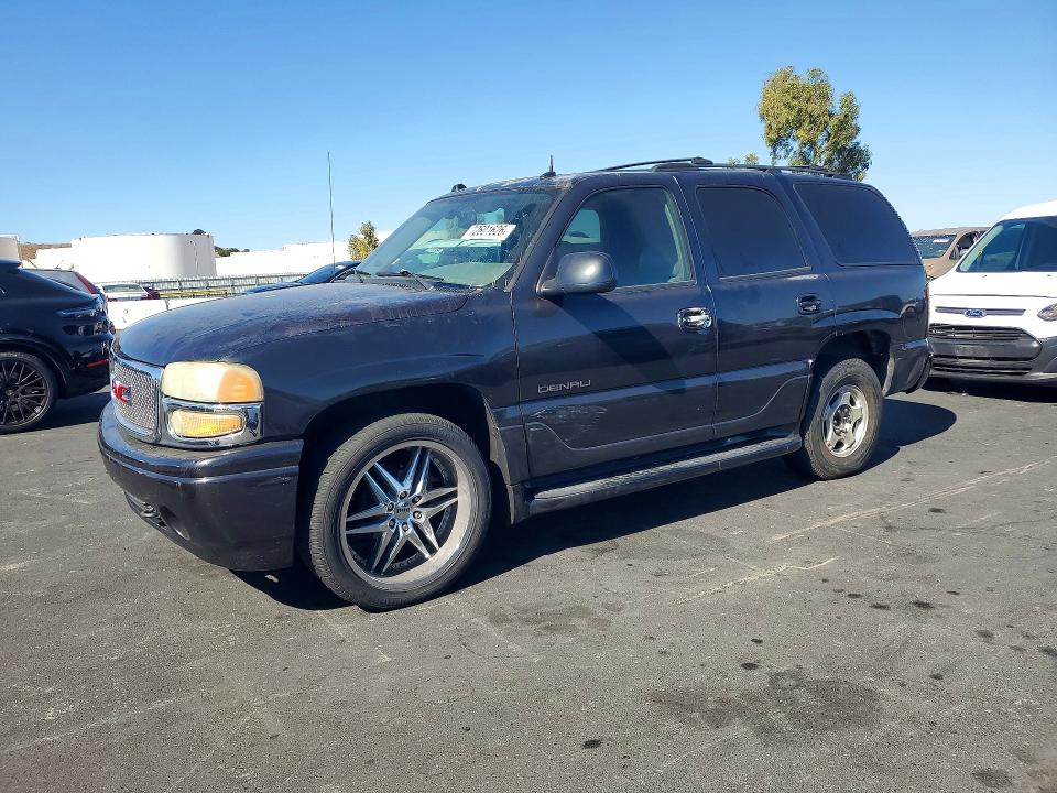 72601626 :رقم المزاد ، 1GKEK63U74J136129 vin ، 2004 Gmc Yukon مزاد بيع