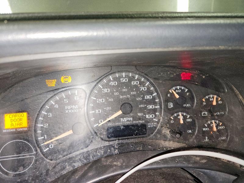 71412136 :رقم المزاد ، 1GNEK13ZX2J220136 vin ، 2002 Chevrolet Tahoe مزاد بيع