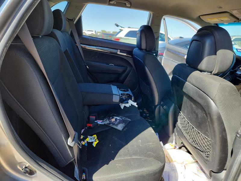 72013566 :رقم المزاد ، 5XYKT3A67FG580838 vin ، 2015 Kia Sorento مزاد بيع