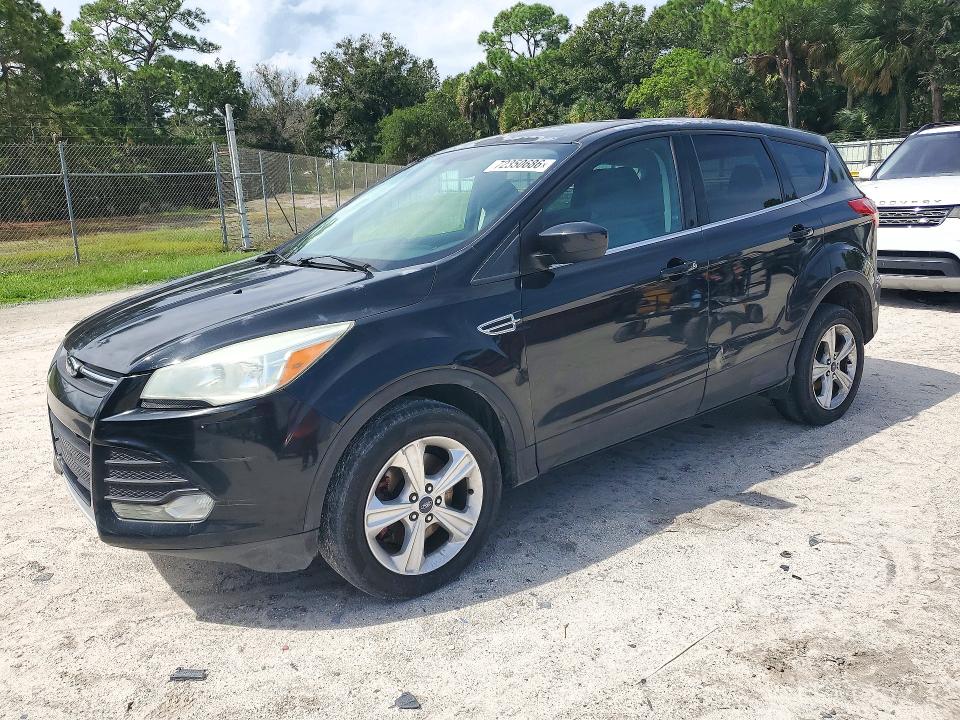 2014 Ford Escape მანქანა იყიდება აუქციონზე, vin: 1FMCU9G9XEUB04436, აუქციონის ნომერი: 72350686