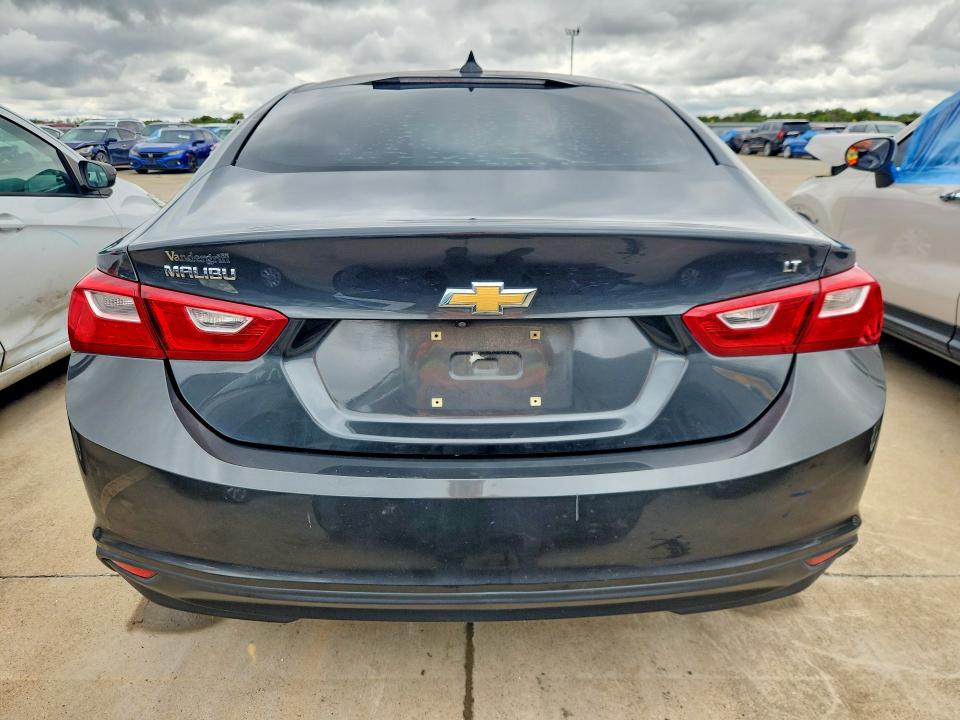 69443976 :رقم المزاد ، 1G1ZD5ST1JF163666 vin ، 2018 Chevrolet Malibu مزاد بيع