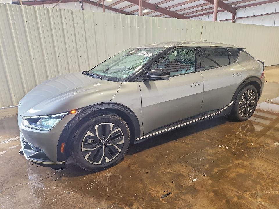 2023 Kia Ev6 მანქანა იყიდება აუქციონზე, vin: KNDC34LA6P5606285, აუქციონის ნომერი: 71417066
