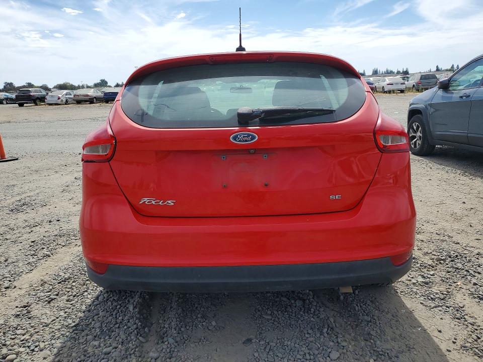 71504676 :رقم المزاد ، 1FADP3K26HL285770 vin ، 2017 Ford Focus مزاد بيع