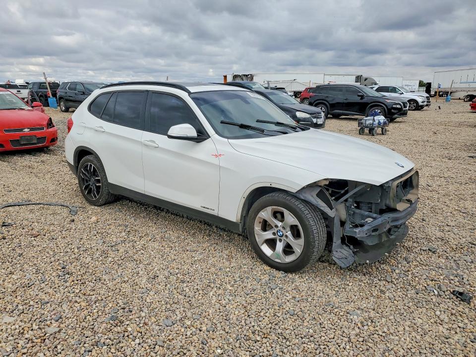70907976 :رقم المزاد ، WBAVM1C57EVW47316 vin ، 2014 Bmw X1 مزاد بيع