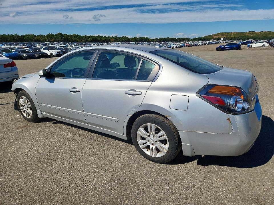 2010 Nissan Altima მანქანა იყიდება აუქციონზე, vin: 1N4AL2APXAN548813, აუქციონის ნომერი: 71754426