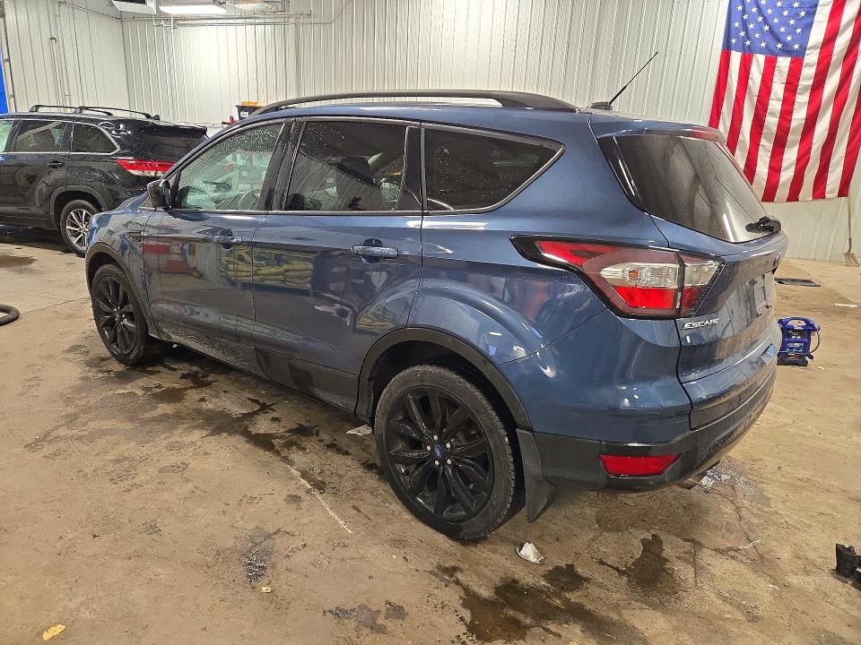 Продажа на аукционе авто 2018 Ford Escape, vin: 1FMCU9GD0JUA72093, номер лота: 73308286