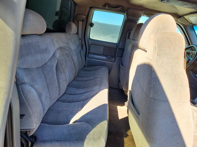 72129146 :رقم المزاد ، 1GTEK19T6YZ301012 vin ، 2000 Gmc New Sierra مزاد بيع