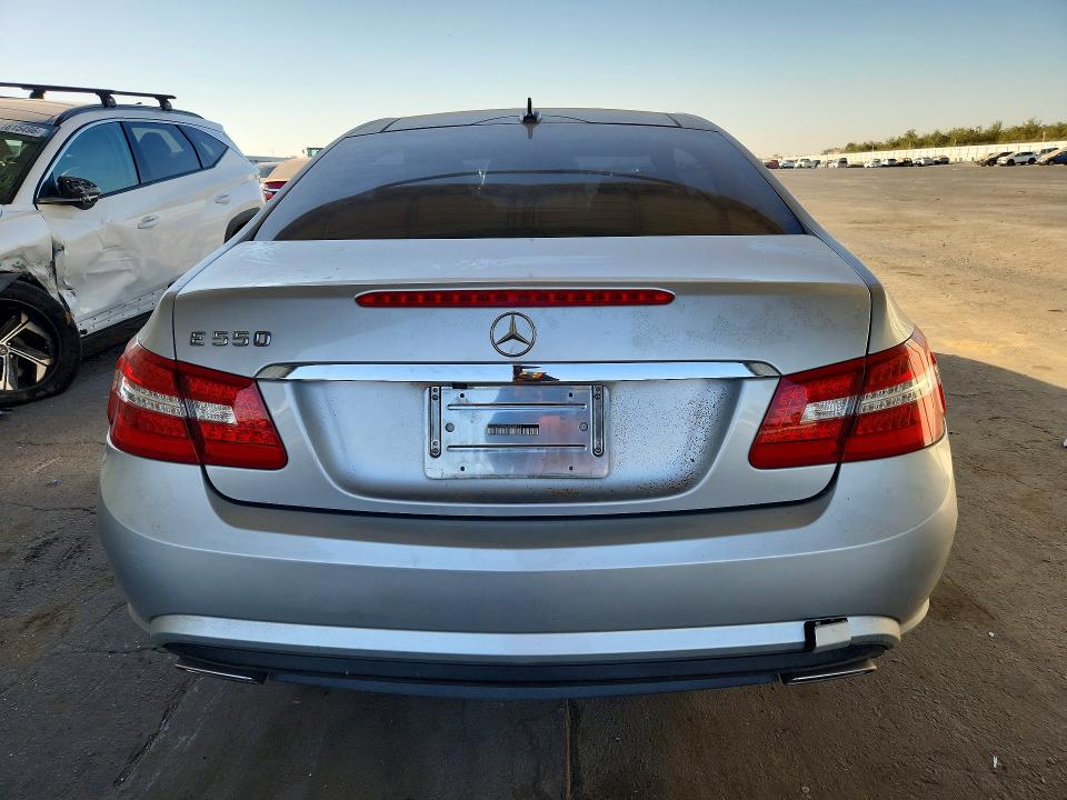 Продаж на аукціоні авто 2010 Mercedes-benz E, vin: WDDKJ7CB9AF026211, номер лоту: 72001586