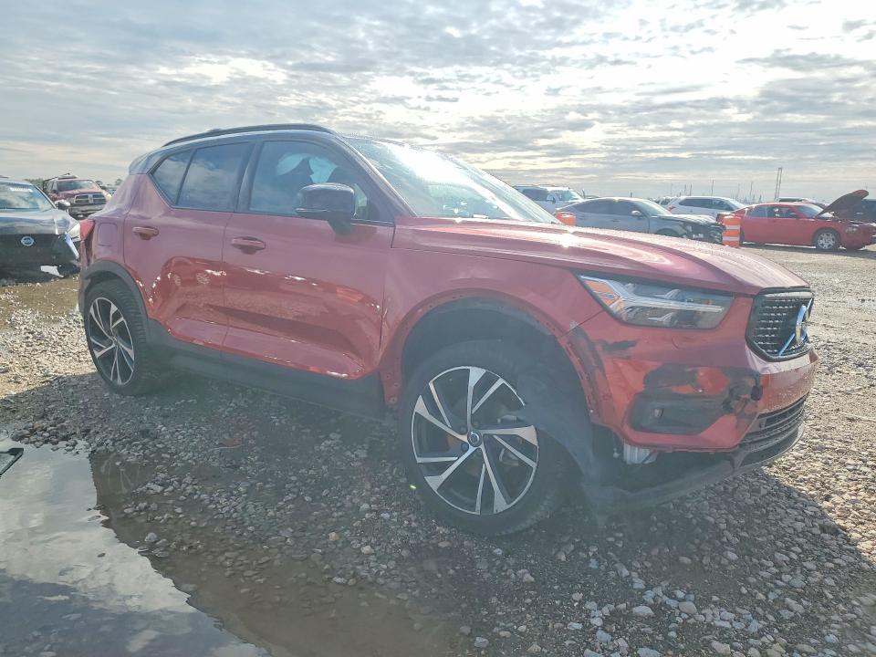 Продаж на аукціоні авто 2021 Volvo Xc40, vin: YV4162UM1M2468211, номер лоту: 71380606