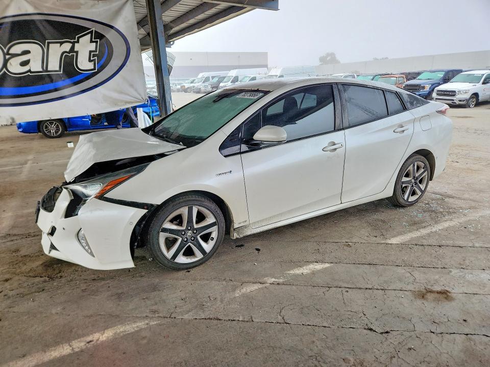 70379866 :رقم المزاد ، JTDKARFU0J3065127 vin ، 2018 Toyota Prius مزاد بيع