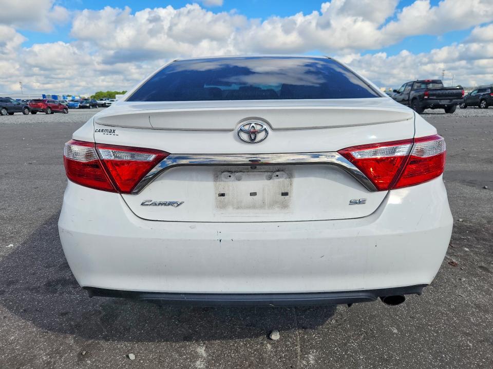 2017 Toyota Camry მანქანა იყიდება აუქციონზე, vin: 4T1BF1FK2HU339588, აუქციონის ნომერი: 71079436