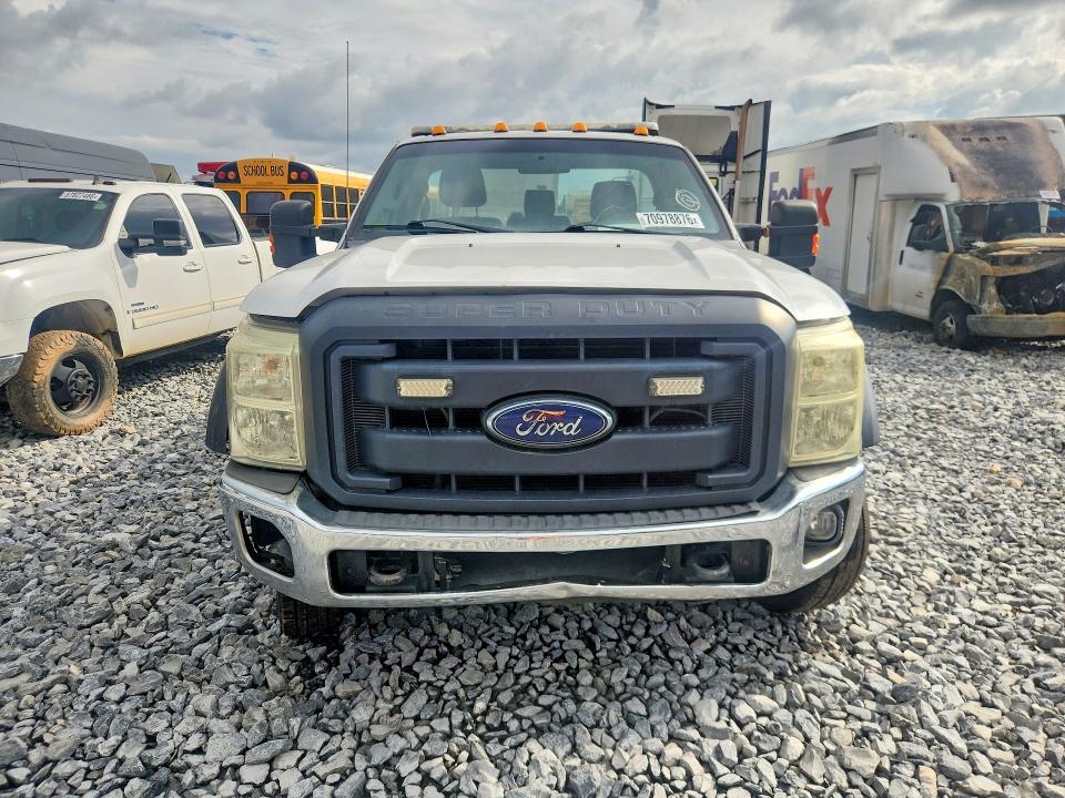 70978876 :رقم المزاد ، 1FDUF5GT7GED30238 vin ، 2016 Ford F550 مزاد بيع