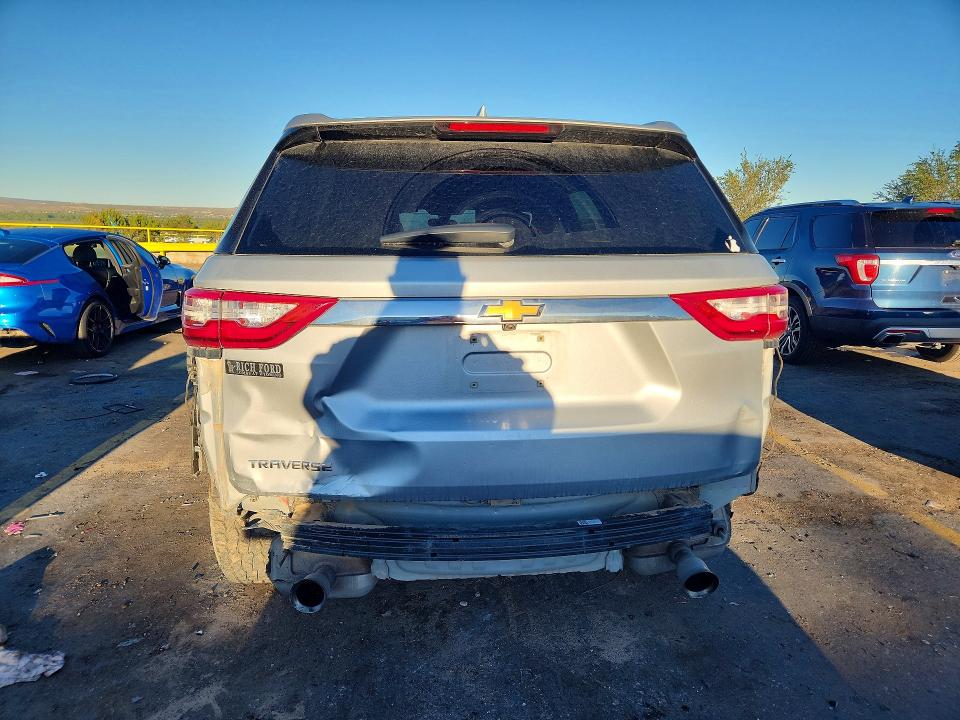 70343836 :رقم المزاد ، 1GNERFKW4MJ187718 vin ، 2021 Chevrolet Traverse مزاد بيع