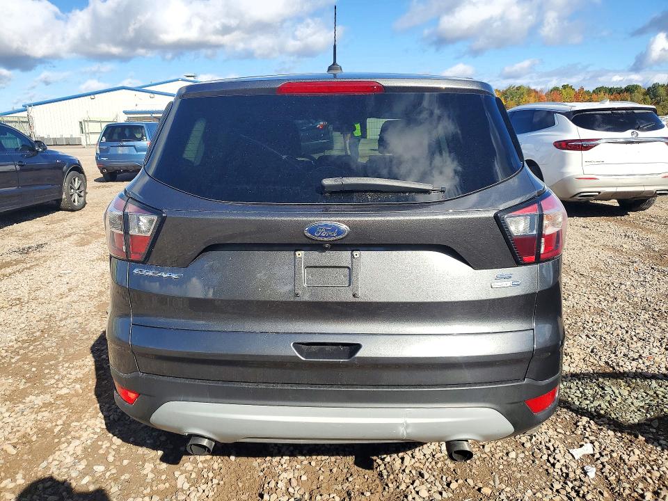 72126226 :رقم المزاد ، 1FMCU9GD2HUC75433 vin ، 2017 Ford Escape مزاد بيع