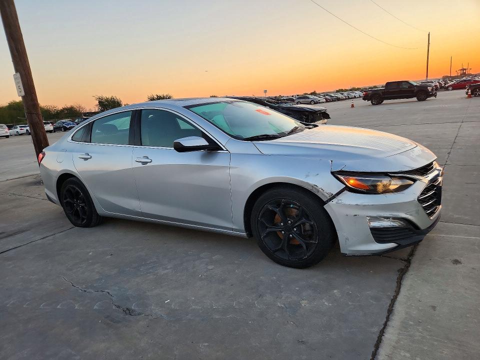 Продажа на аукционе авто 2021 Chevrolet Malibu, vin: 1G1ZD5ST3MF031206, номер лота: 72249326