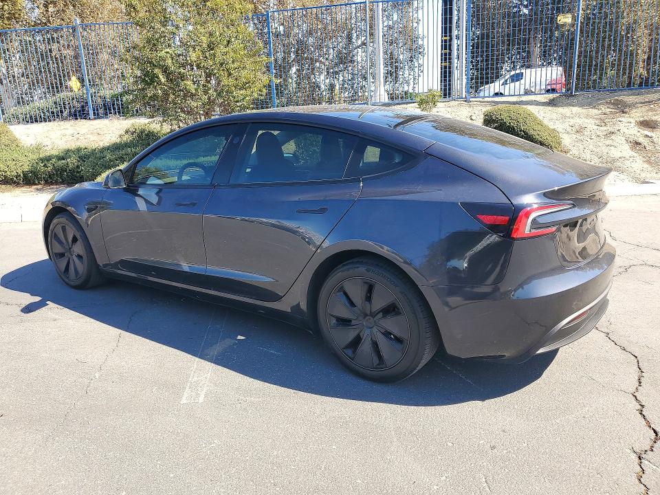 72595166 :رقم المزاد ، 5YJ3E1EB8RF754390 vin ، 2024 Tesla Model 3 مزاد بيع