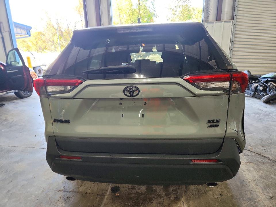 2021 Toyota Rav4 მანქანა იყიდება აუქციონზე, vin: 2T3P1RFV4MW223386, აუქციონის ნომერი: 69696386